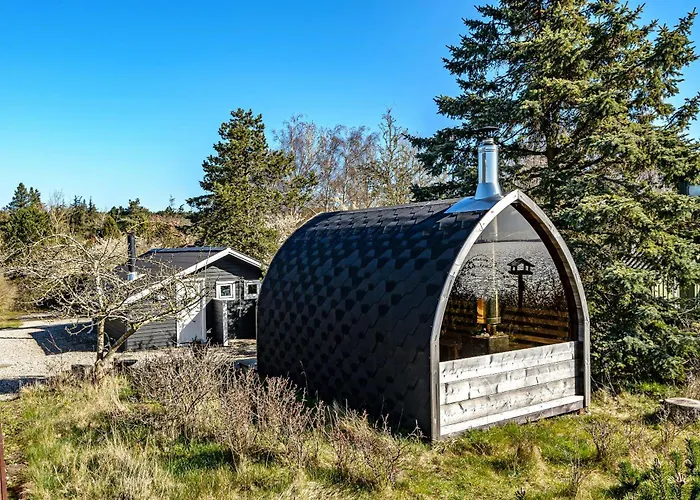 With Extraordinary Sea View At Rosnaes بيت للعطل