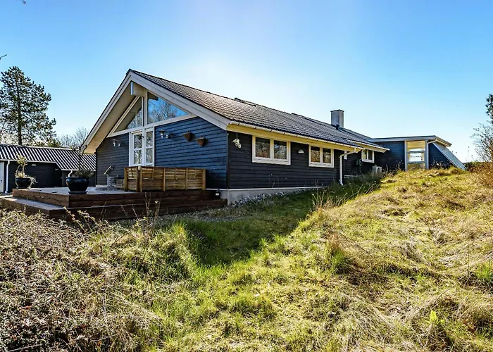 With Extraordinary Sea View At Rosnaes بيت للعطل كالوندبورج