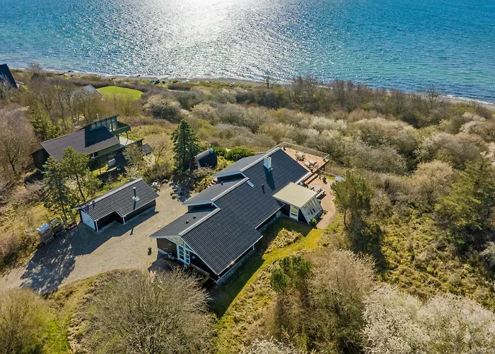 With Extraordinary Sea View At Rosnaes بيت للعطل كالوندبورج