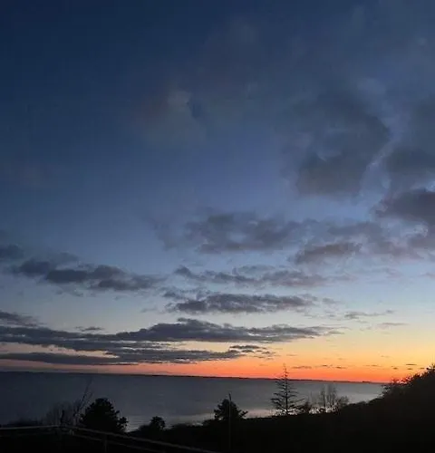 With Extraordinary Sea View At Rosnaes بيت للعطل كالوندبورج