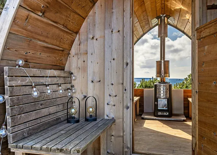 With Extraordinary Sea View At Rosnaes بيت للعطل كالوندبورج